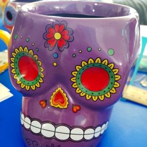 REDUCED PRICE.    Ceramic Sugar skull planter.